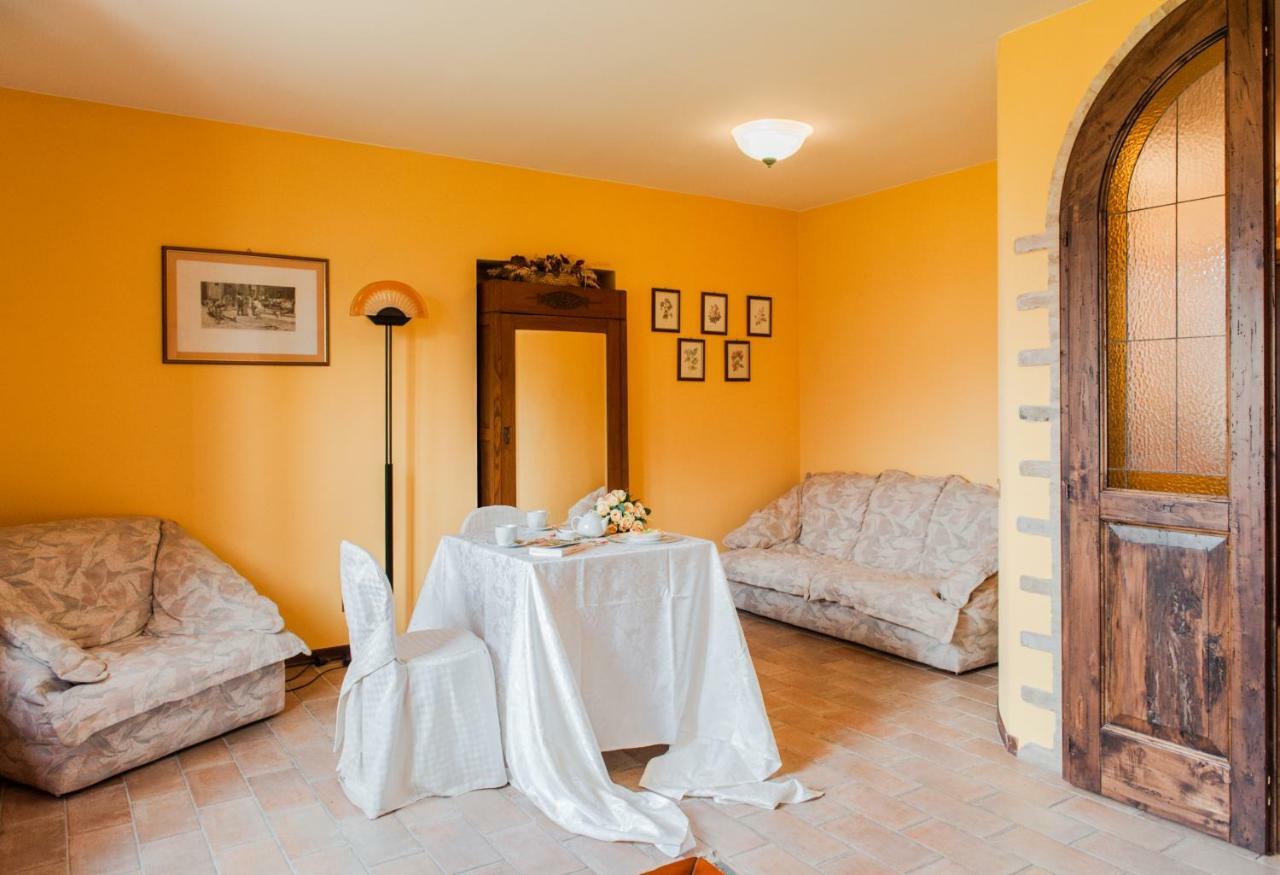 Agriturismo Wine Casale Villa Chiara Torgiano Ngoại thất bức ảnh